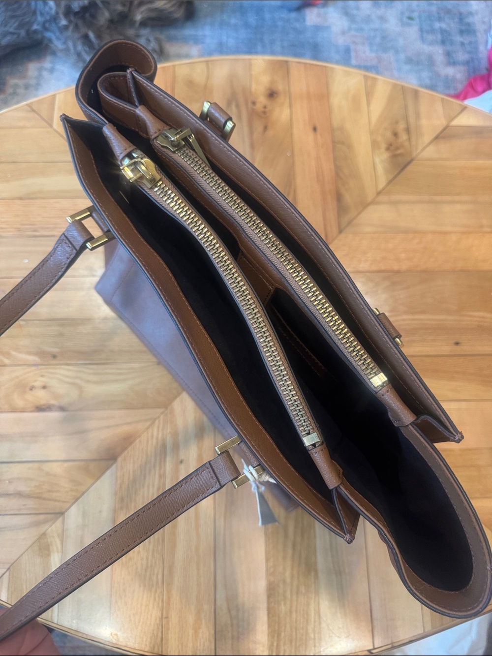 Etienne Aigner Coffee Brown Leather Shoulder Tote - Picture 3 of 3